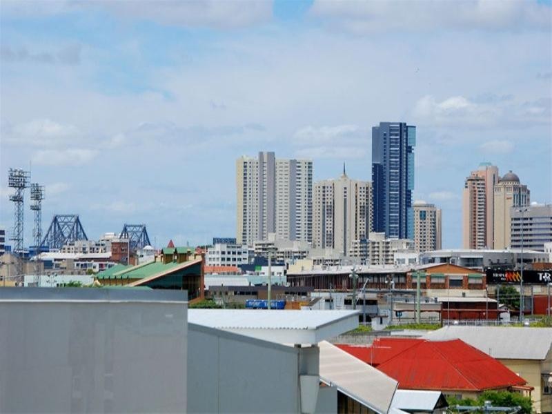 1704/141 Campbell Street, Bowen Hills QLD 4006