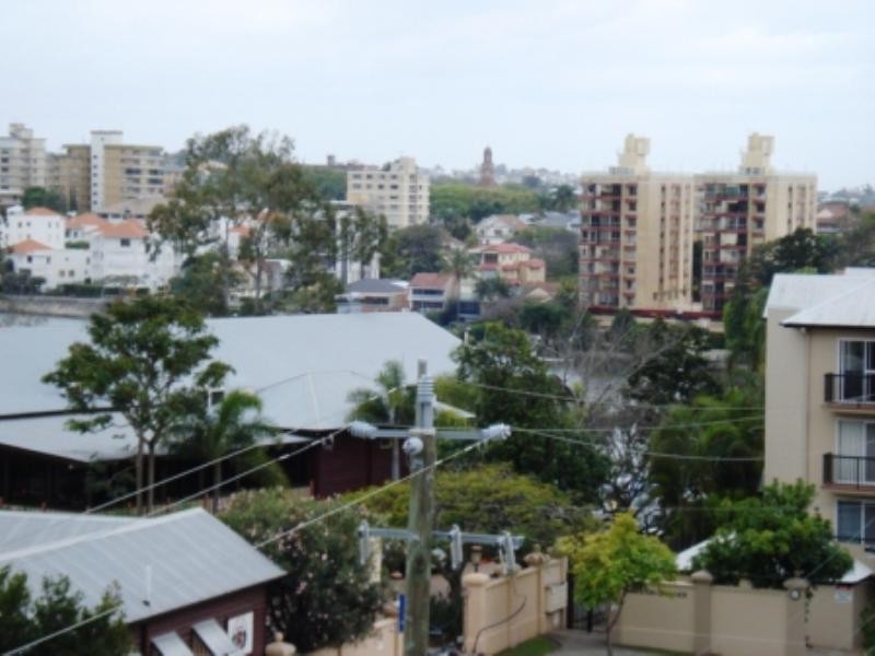 13/19 Thorn Street, Kangaroo Point QLD 4169