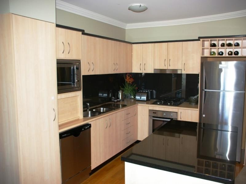 8/31 Helen Street, Newstead QLD 4006