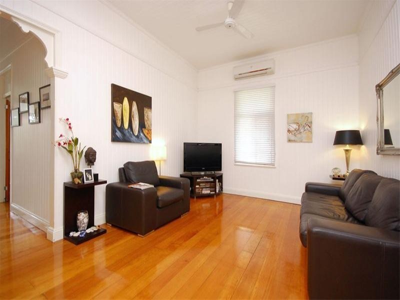 37 Mclennan Street, Albion QLD 4010