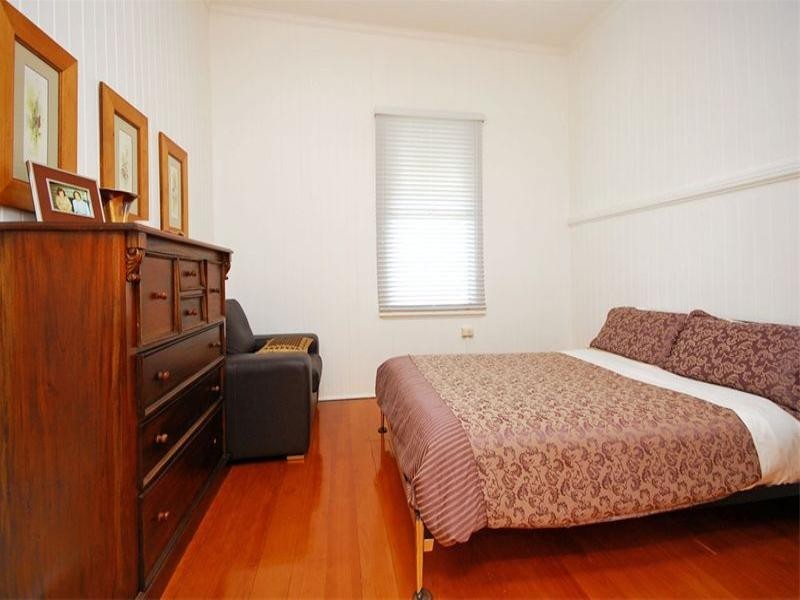 37 Mclennan Street, Albion QLD 4010