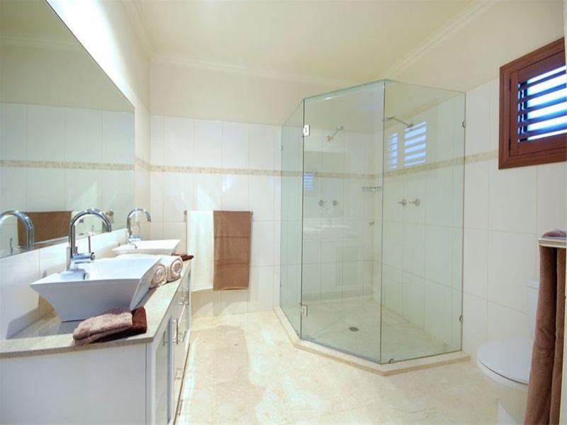 99 Woodville Street, Hendra QLD 4011