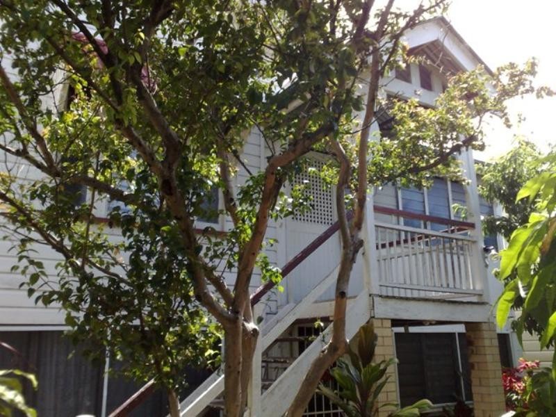 52 Kennigo Street, Spring Hill QLD 4000