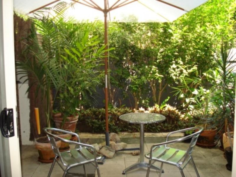 1/18 Griffith Street, New Farm QLD 4005