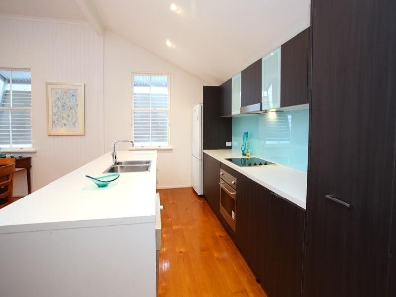 37 DOGGETT Street, Newstead QLD 4006