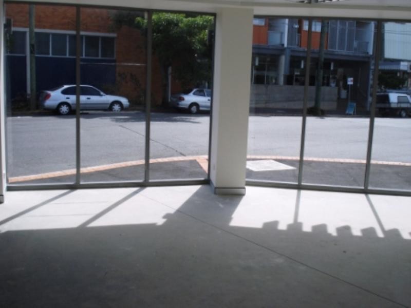 2/16 Chester Terrace, Newstead QLD 4006