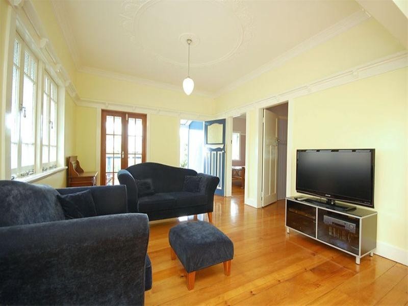 5 Meecham Street, Grange QLD 4051