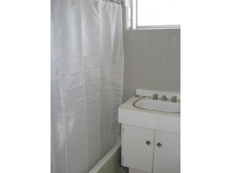 8/46 Merthyr Road, New Farm QLD 4005