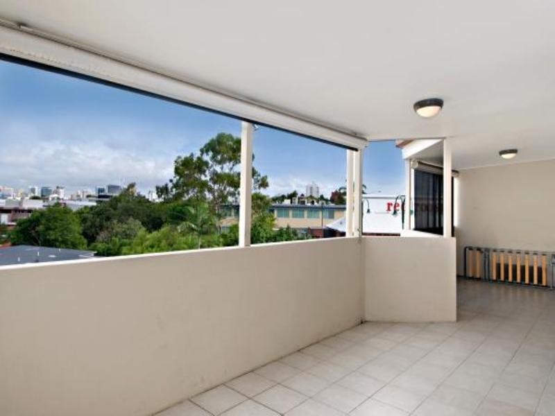 14/183 Kelvin Grove Road/ via School Street Entrance, Kelvin Grove QLD 4059