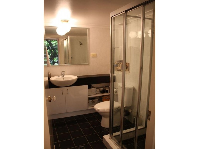 21/26 Carr Street, St Lucia QLD 4067