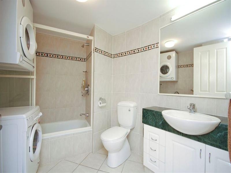 21/118 Oxlade Drive, New Farm QLD 4005