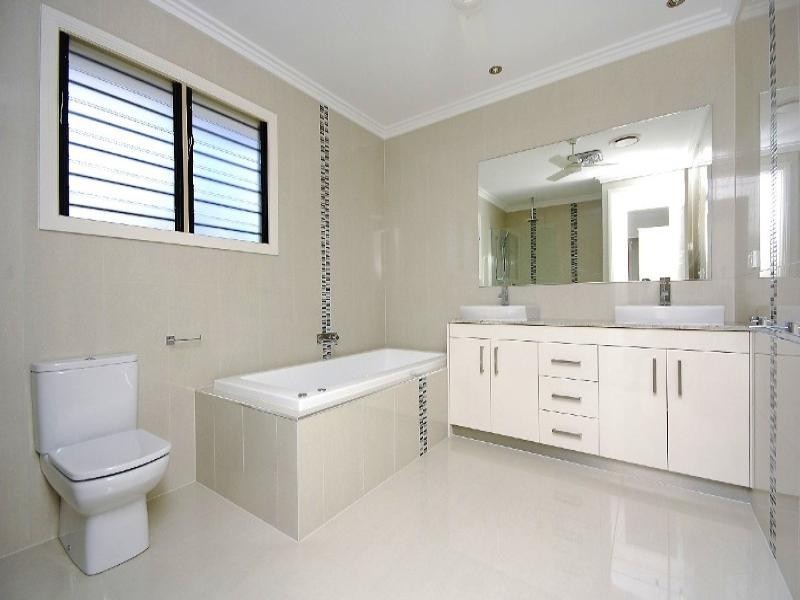 28 Blaikie Street, Hendra QLD 4011