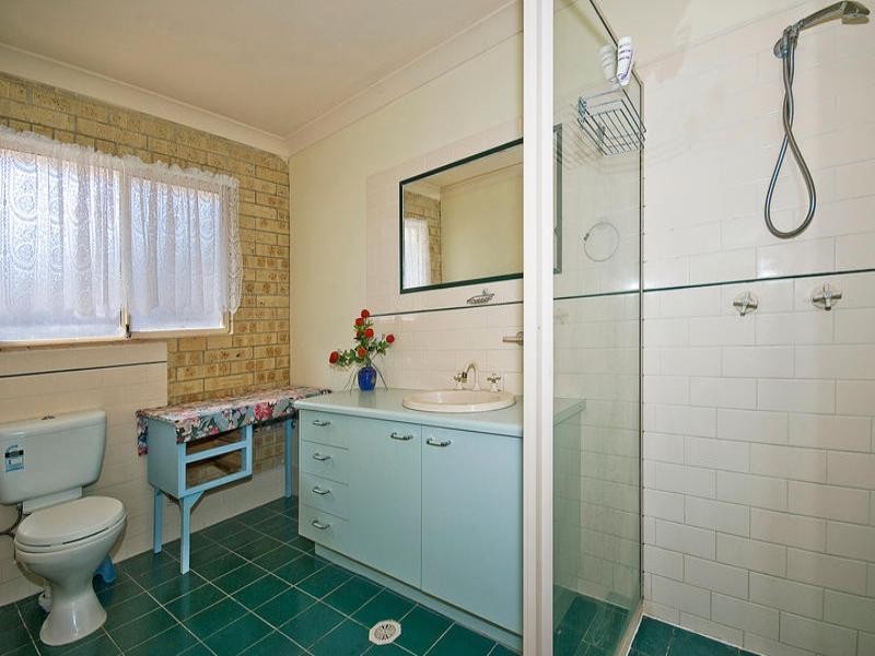 42 Moore Street, Loganlea QLD 4131