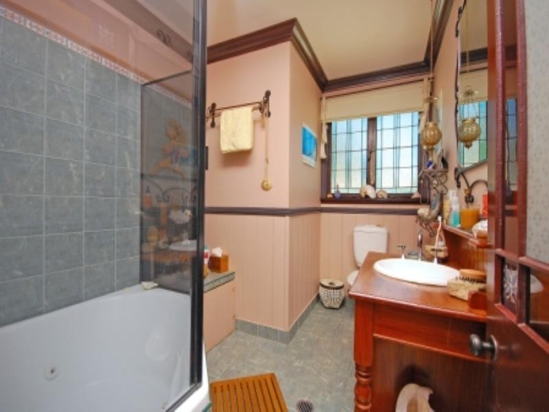 144 Dornoch Terrace, Highgate Hill QLD 4101