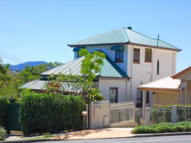 144 Dornoch Terrace, Highgate Hill QLD 4101