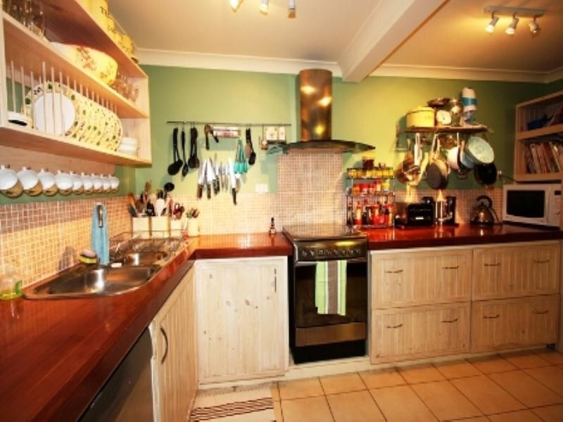 23 Hetherington Street, Herston QLD 4006