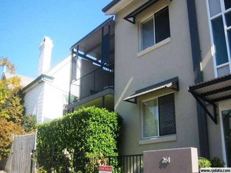 8/264 Kent Street,, Newstead QLD 4006
