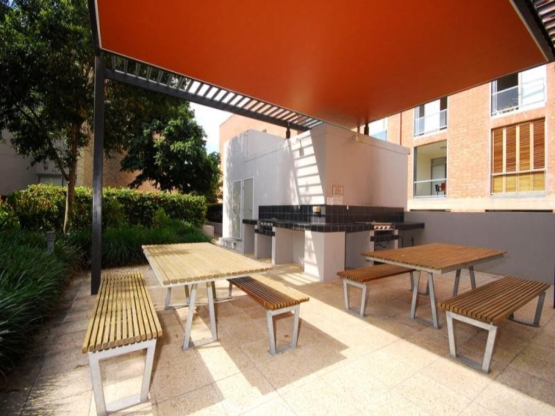 311/71 Beeston Street, Teneriffe QLD 4005