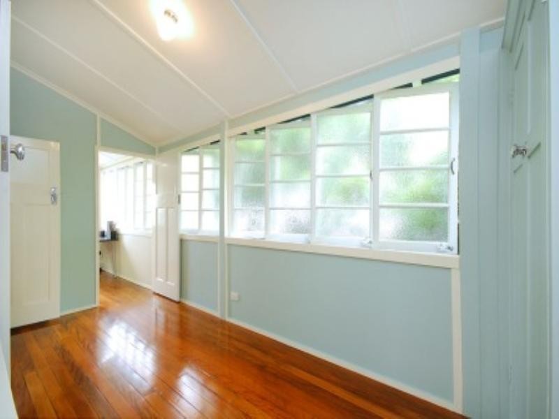 5 Meecham Street, Grange QLD 4051