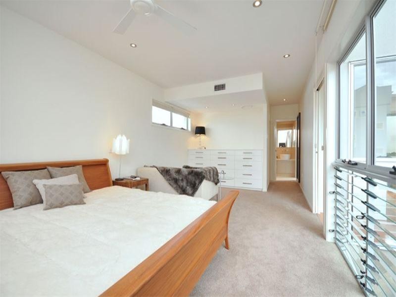 7/15 Halford Street, Newstead QLD 4006