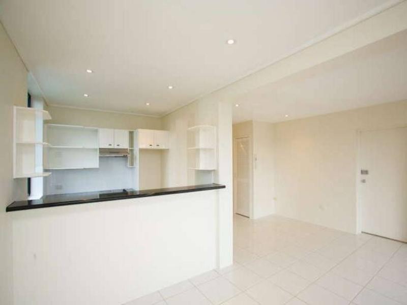 8/136 Oxlade Drive, New Farm QLD 4005