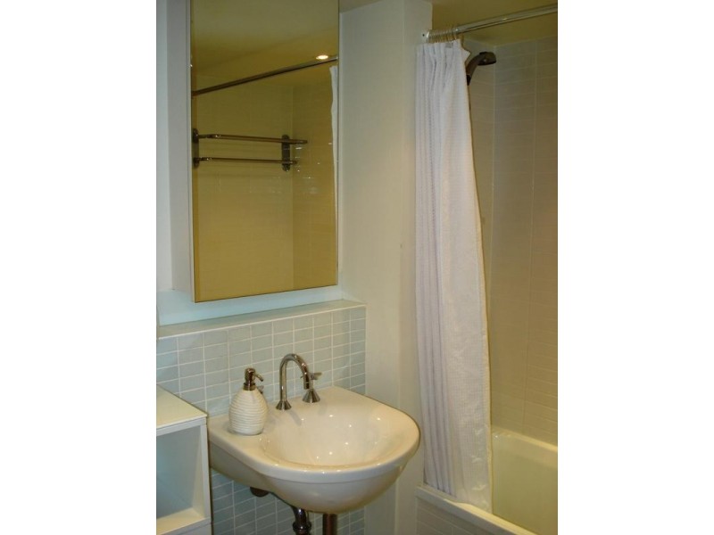 314/64 Macquarie Street, Newstead QLD 4006