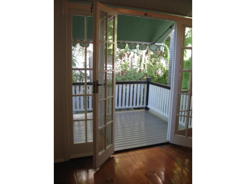 18 Bartley Street, Spring Hill QLD 4000