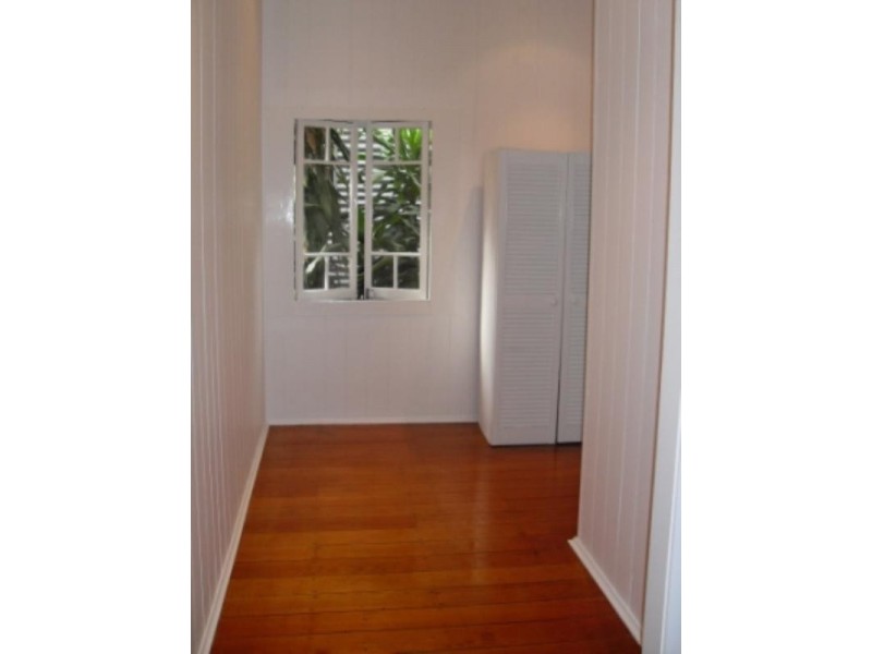 18 Bartley Street, Spring Hill QLD 4000