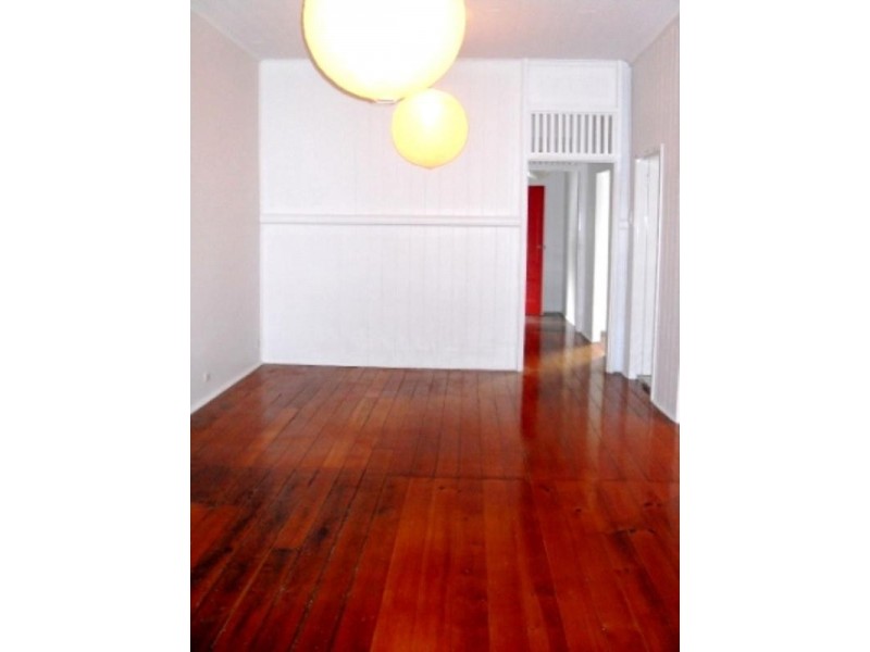 18 Bartley Street, Spring Hill QLD 4000