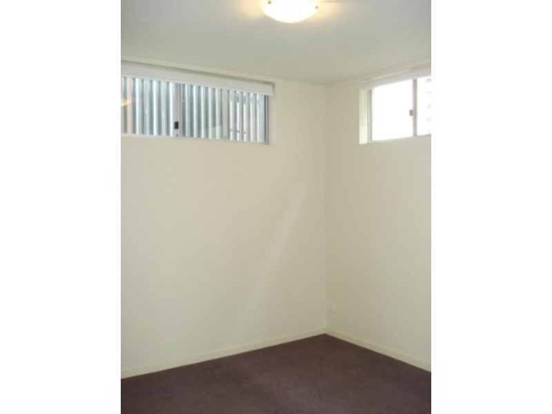 27/10 Vernon Terrace, Teneriffe QLD 4005