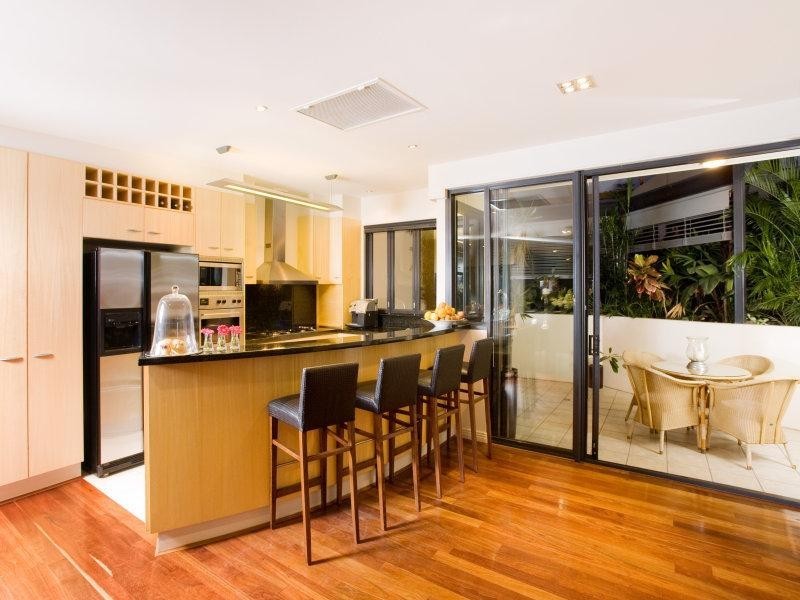 8/100 Bowen Terrace, New Farm QLD 4005