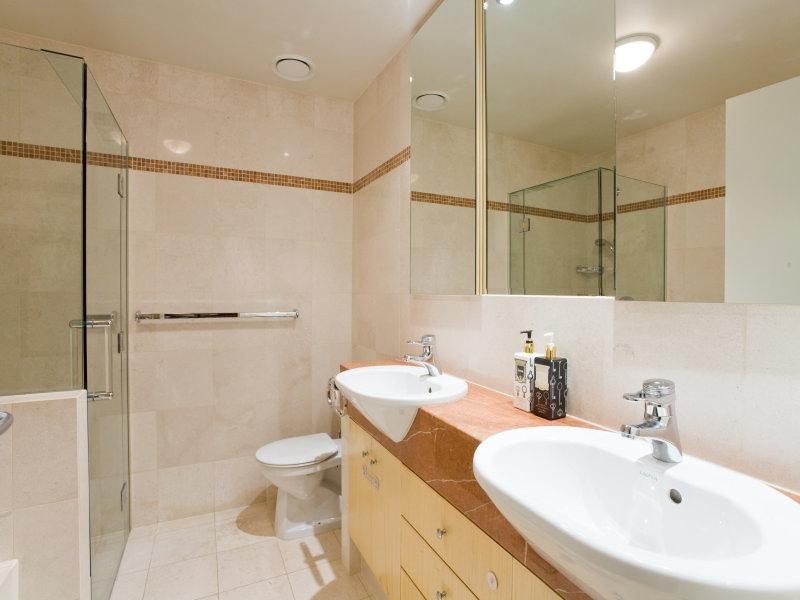 8/100 Bowen Terrace, New Farm QLD 4005