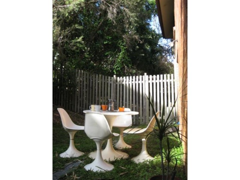 2/16 Holland, Toowong QLD 4066