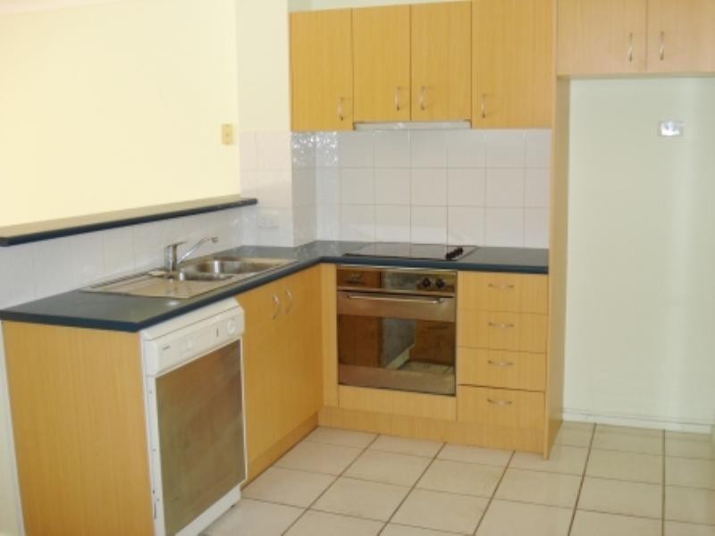 18/177 Merthyr Road, New Farm QLD 4005