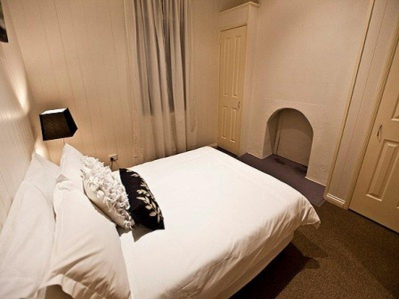 18 Mark Street, New Farm QLD 4005