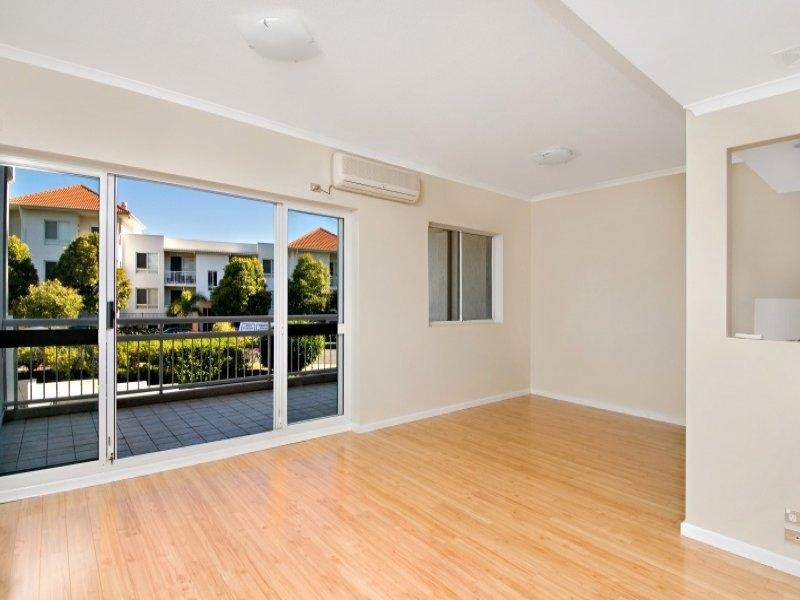 2/26 Merthyr Road, New Farm QLD 4005