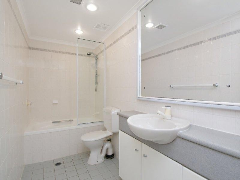 2/26 Merthyr Road, New Farm QLD 4005