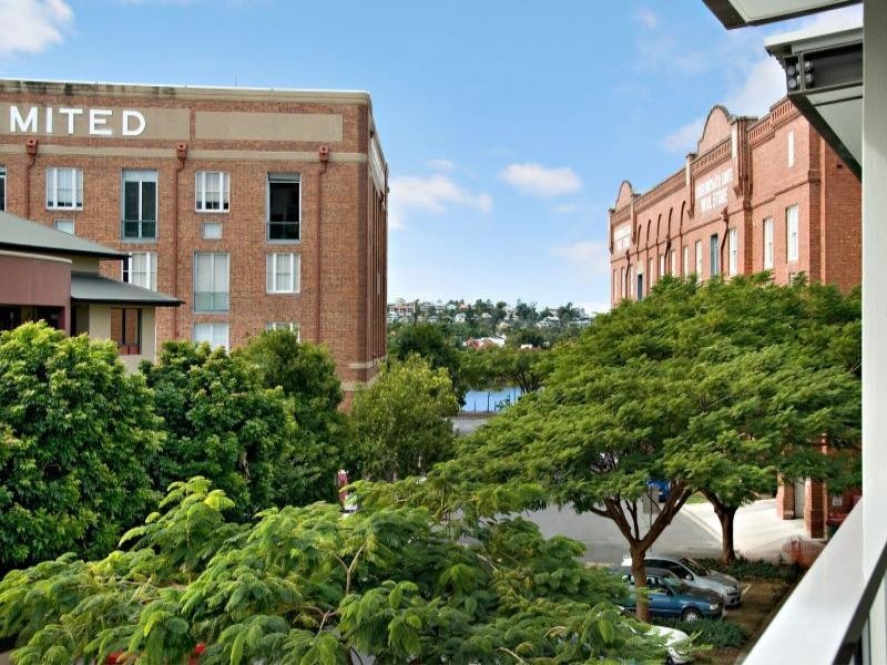 135/71 Beeston Street, Teneriffe QLD 4005