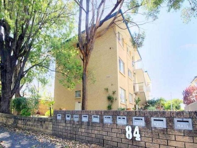 8/84 Moreton Street, New Farm QLD 4005