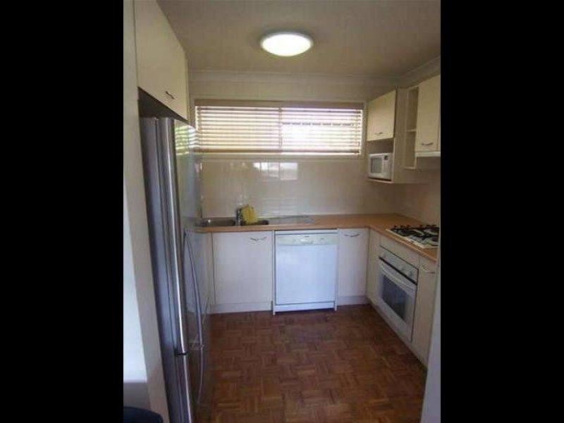 8/84 Moreton Street, New Farm QLD 4005