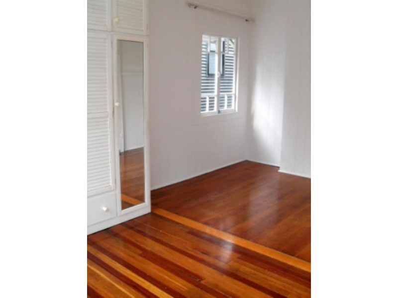 18 Bartley Street, Spring Hill QLD 4000