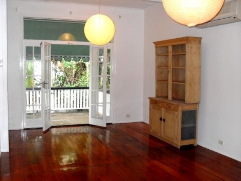 18 Bartley Street, Spring Hill QLD 4000