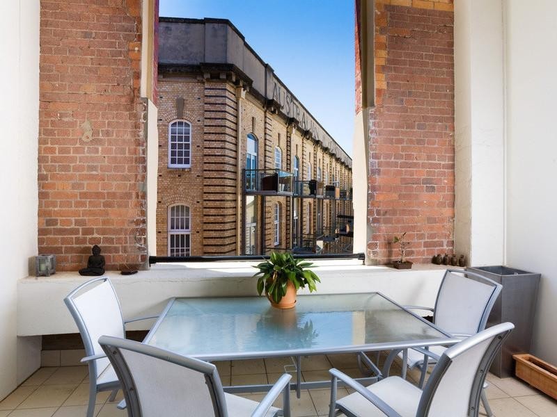 120/54 Vernon Terrace, Teneriffe QLD 4005