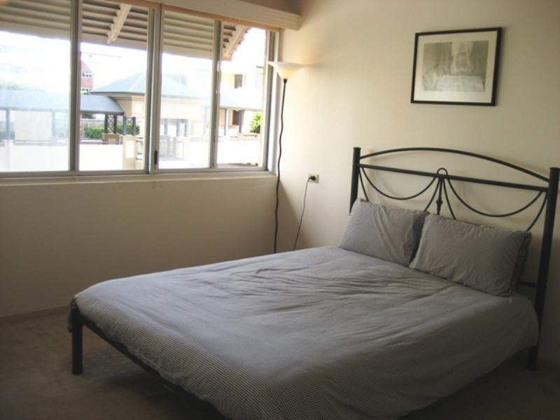 22/64 Thorn Street, Kangaroo Point QLD 4169