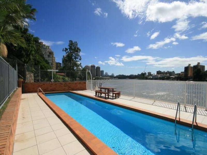 22/64 Thorn Street, Kangaroo Point QLD 4169