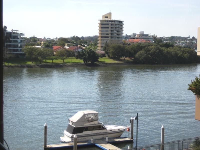 22/64 Thorn Street, Kangaroo Point QLD 4169