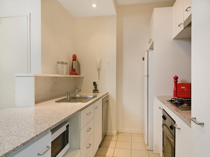 325/71 Beeston Street, Teneriffe QLD 4005