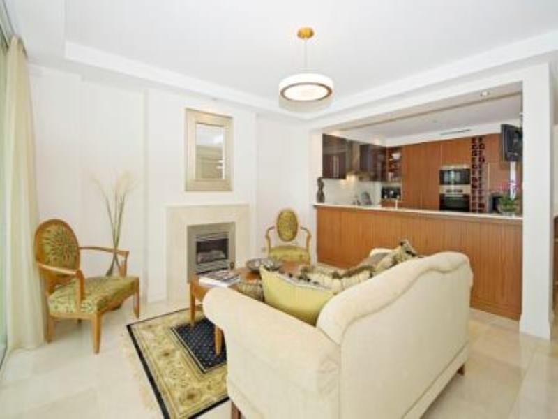 3N/39 Castlebar Cove, Kangaroo Point QLD 4169