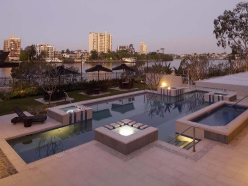 3N/39 Castlebar Cove, Kangaroo Point QLD 4169