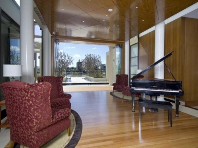 3N/39 Castlebar Cove, Kangaroo Point QLD 4169